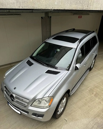 Mercedes-Benz GL cena 48000 przebieg: 215000, rok produkcji 2007 z Warszawa małe 742